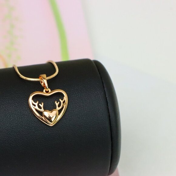 "Heart Shaped Rose Gold Pendant with Antler Design Accent, XPPT1267 - Picture 5 of 13